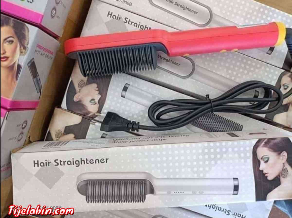 فرشاة / مشط كهربائي للتنعيم