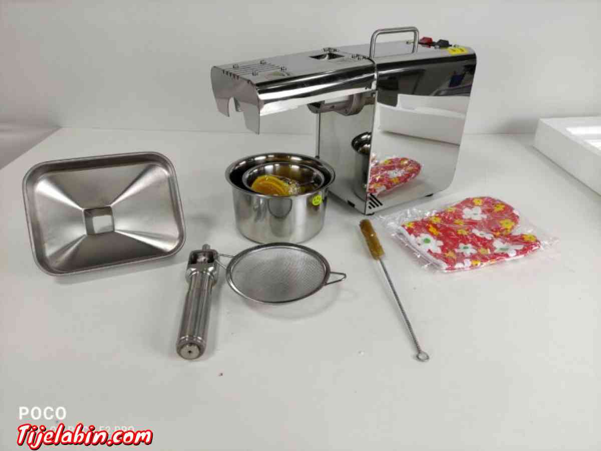 عصارة الزيوت الطبيعية والحبوب