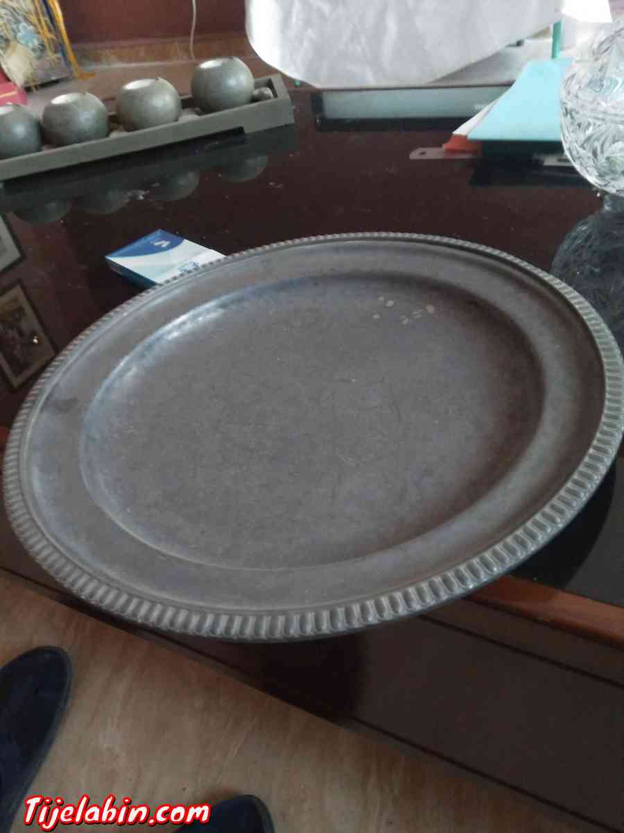 plateau en argent massif très Pure de 1kilo 250grm