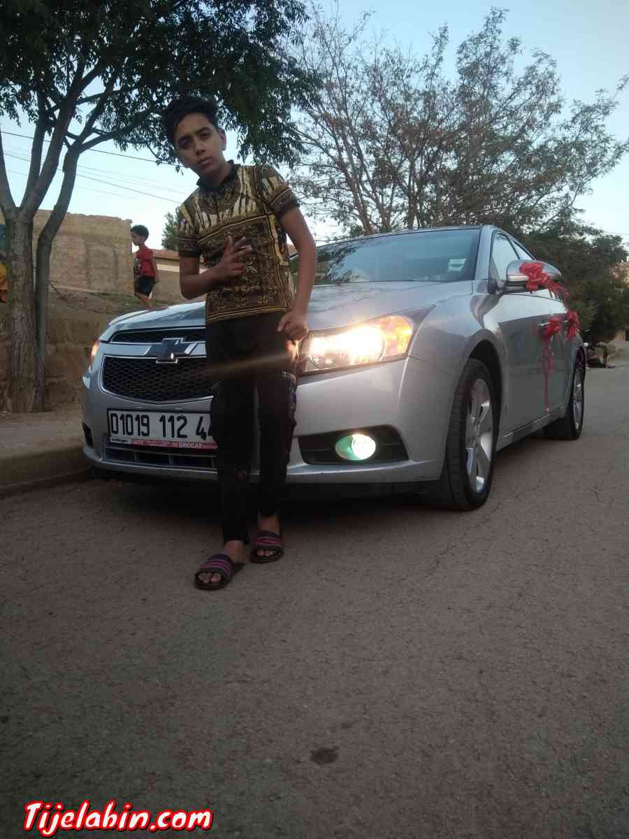 عندي كروز ايسونس 1.6فيها شوية سبيغة على برا ماشية284000