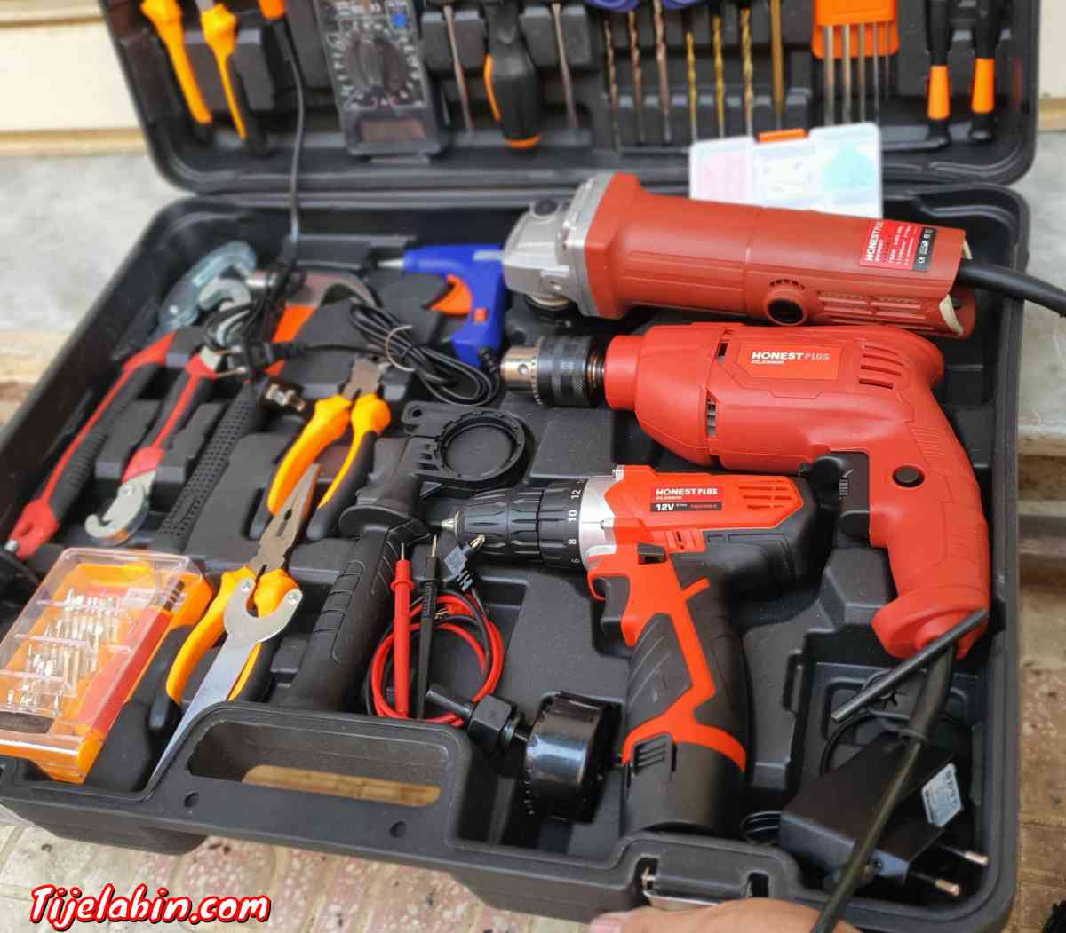 مع المحترف لأدوات للبناء