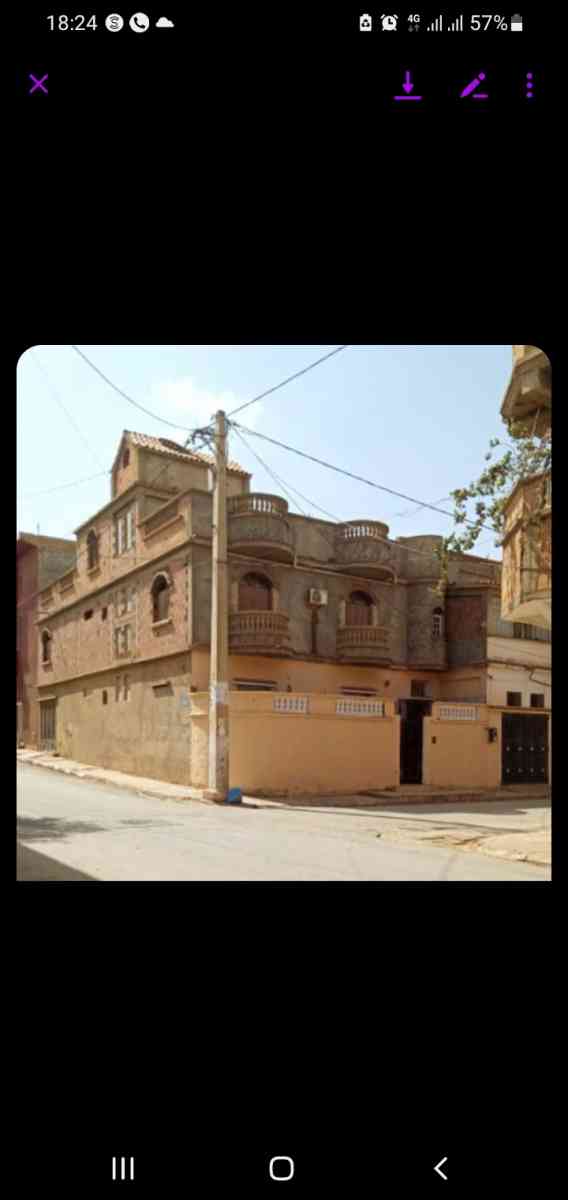 فيلا في بن فريحة فبها 315متر دو فصاد فيها حاسي و حمام عربي