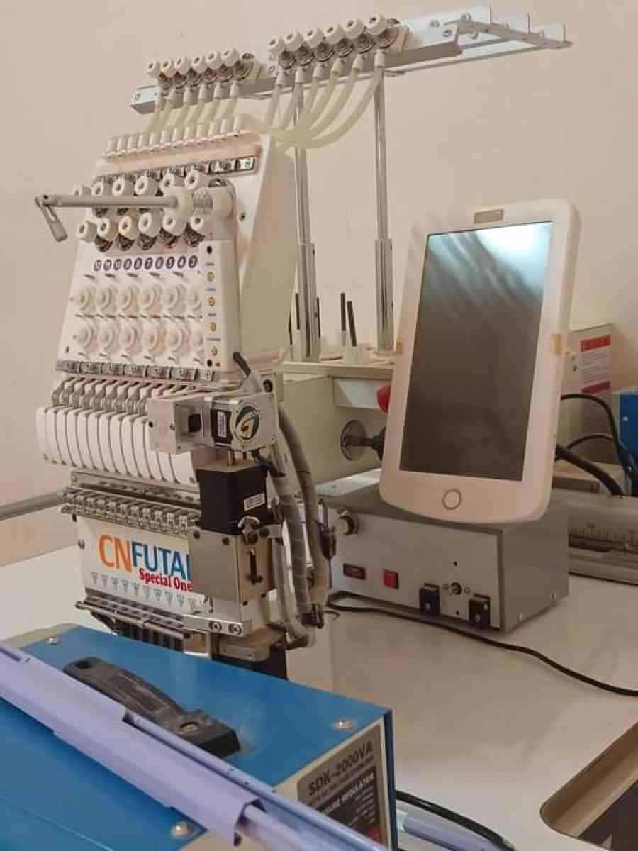 مشينة طرز عصرية