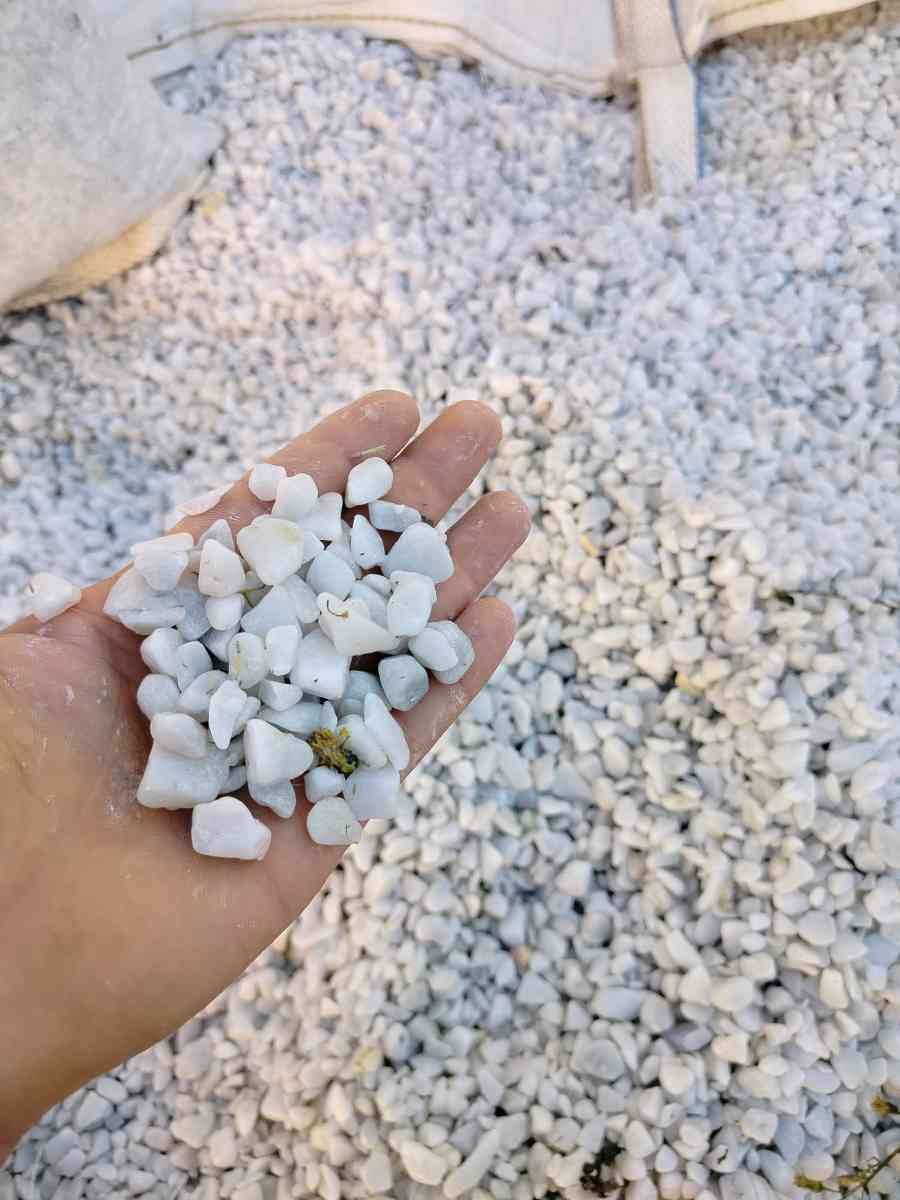 Gravier dcoration للتزيين  Sac   blanc et noir  0550794970