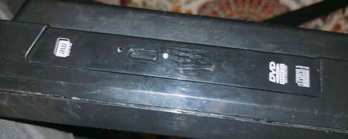 حاسوب مكتبي شاشة متصلة بلحاسوب packard bell