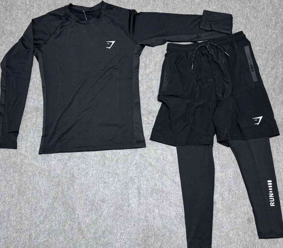 بدلات رياضية رجال ونساء