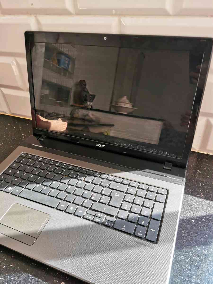 Acer Aspire 7750G2334G50Mnkkحاسوب محمول