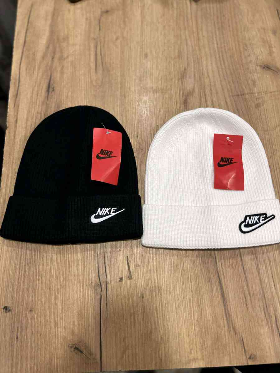 bonnet Nike et Lacoste meilleur souma
